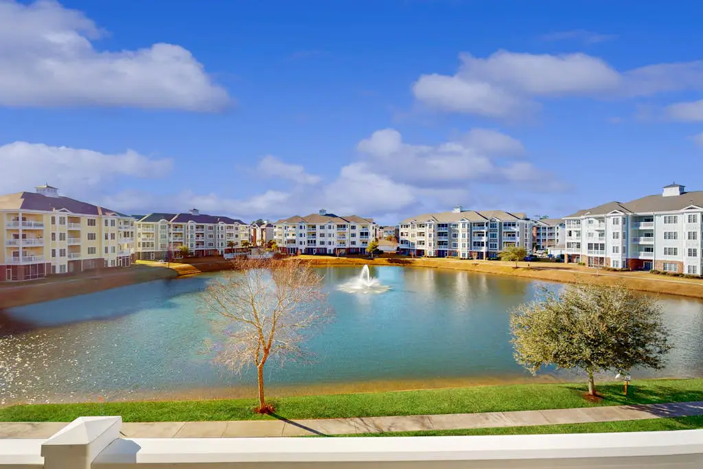 Lakefront Waterview