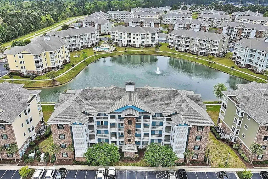 Lakefront Waterview