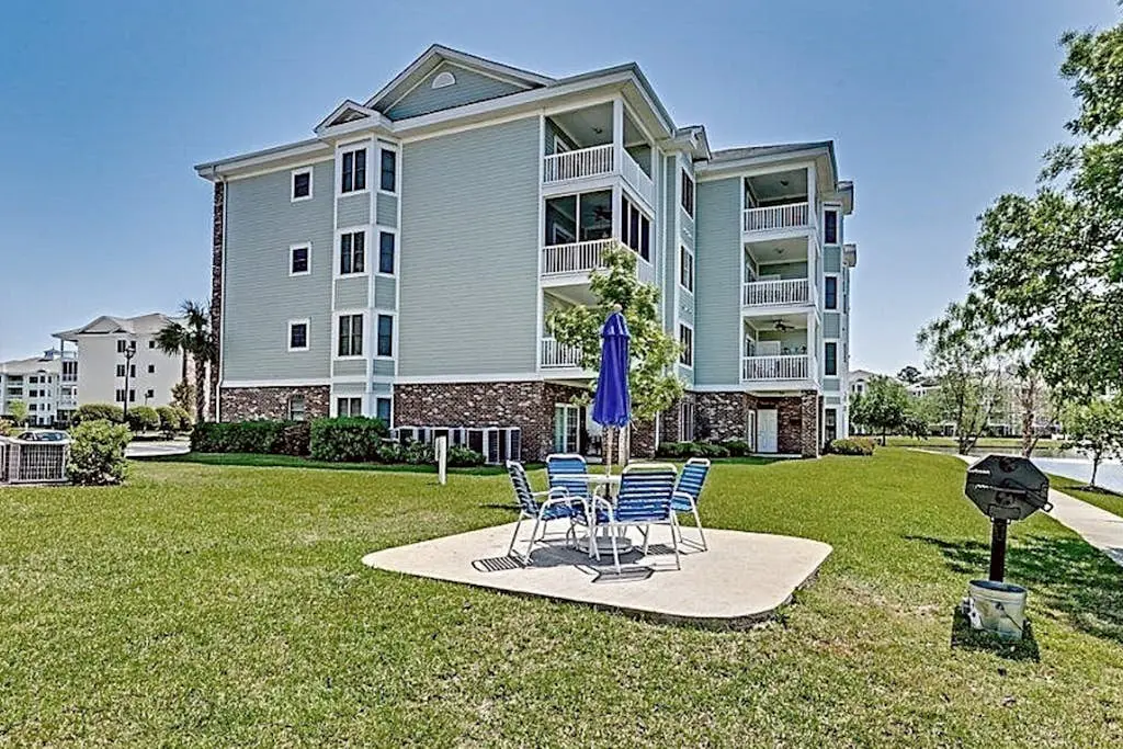 Lakefront Waterview