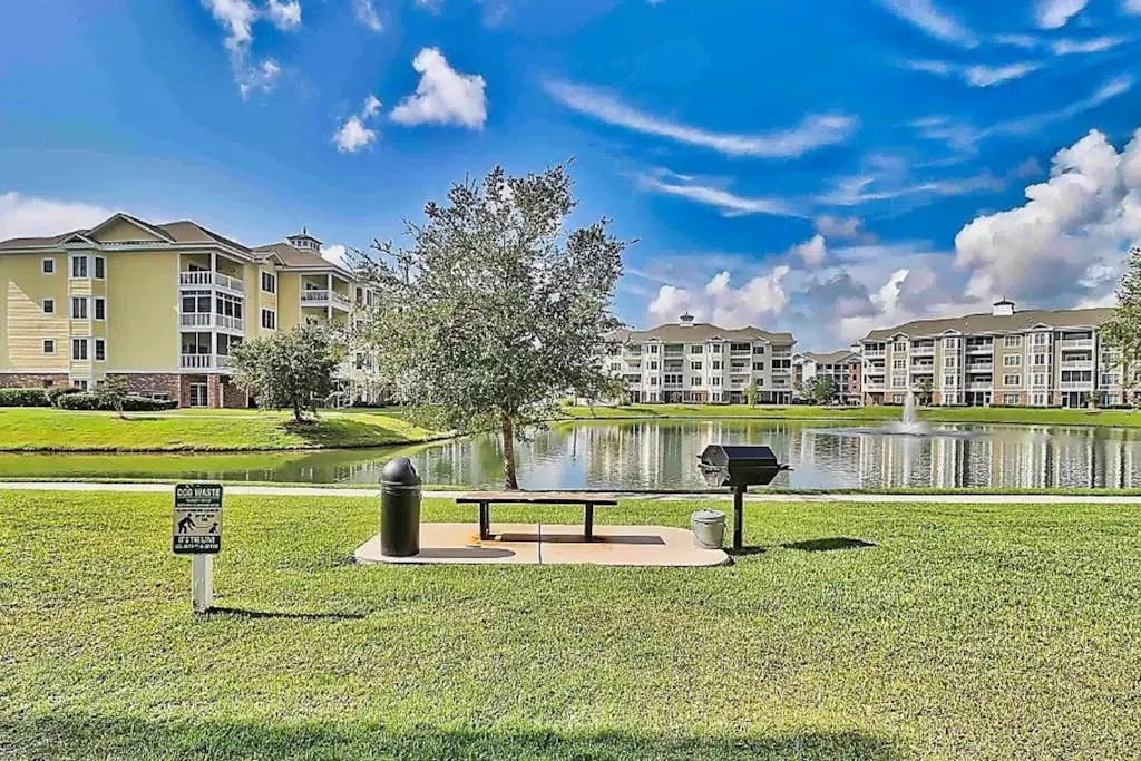 Lakefront Waterview