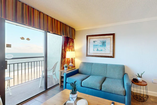 Oceanfront condo with pool, hot tub, lazy river & private balcony
