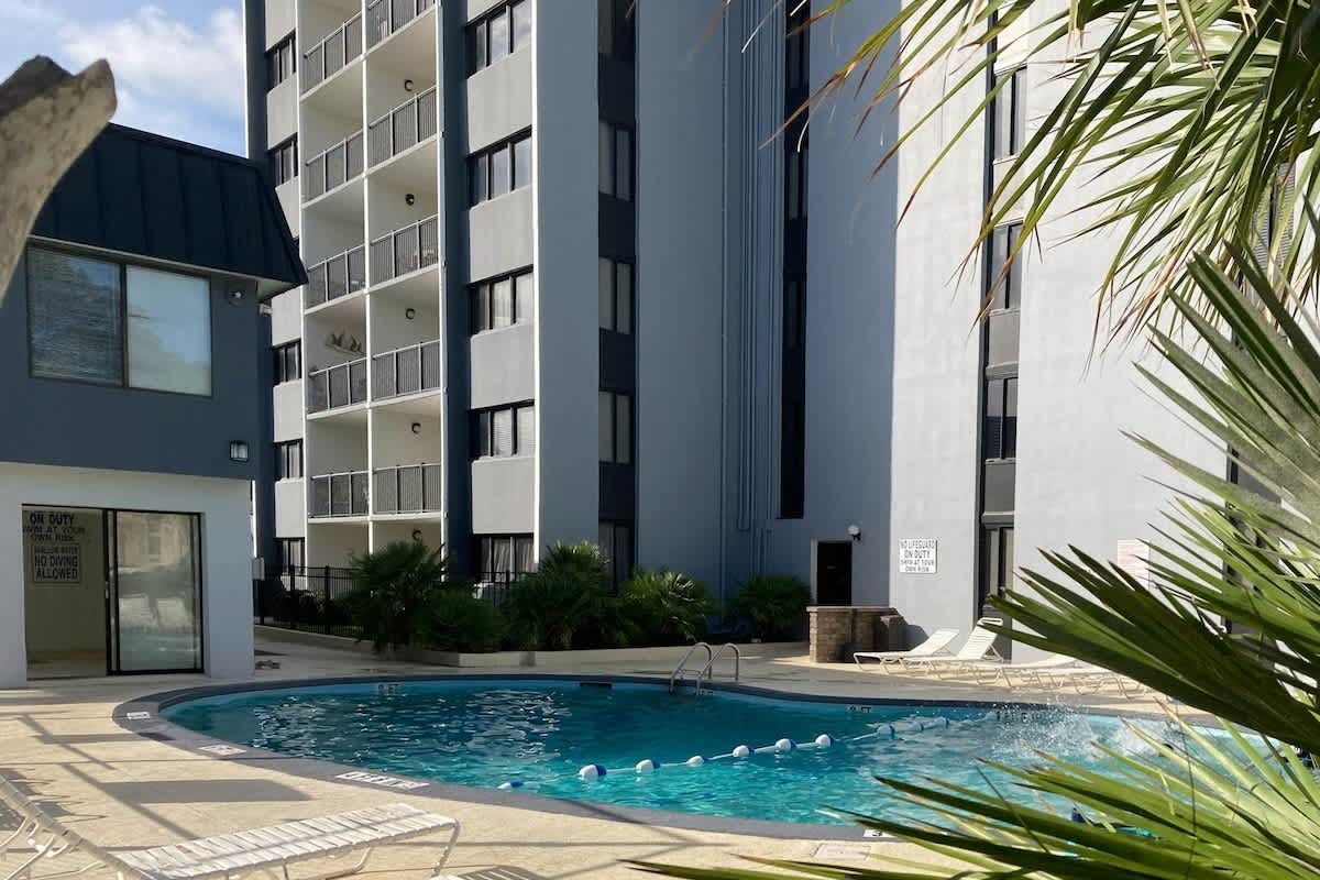 Holiday Towers 301