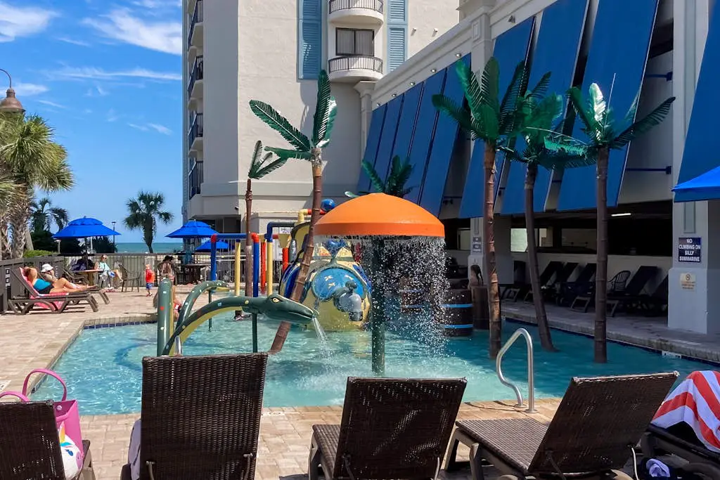 Compass Cove 560