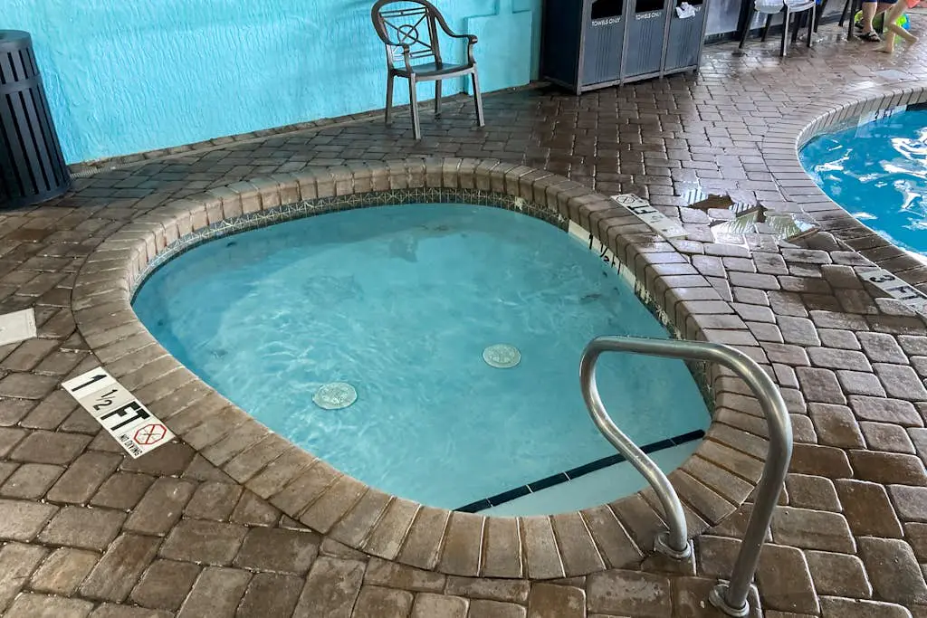Compass Cove 560
