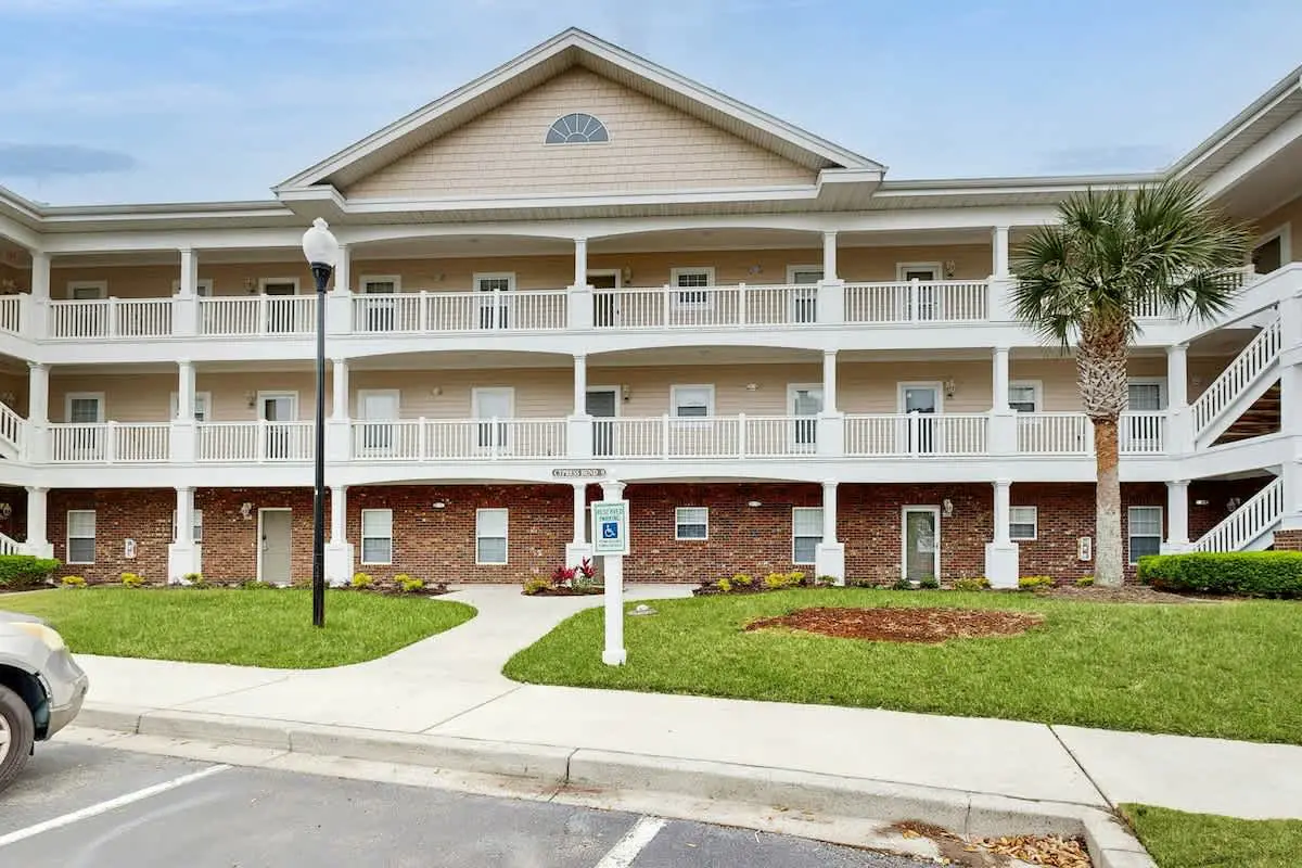 Cypress Bend 912