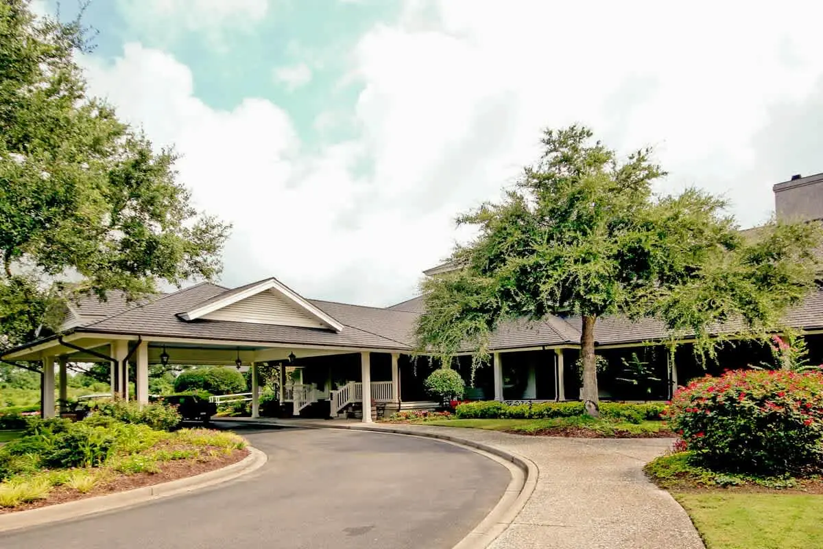 Cypress Bend 912