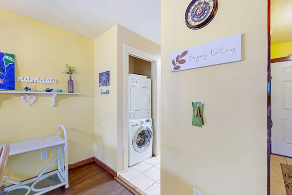 Getaway by the sea with pools, hot tub, & grilling area - scenic balcony and AC