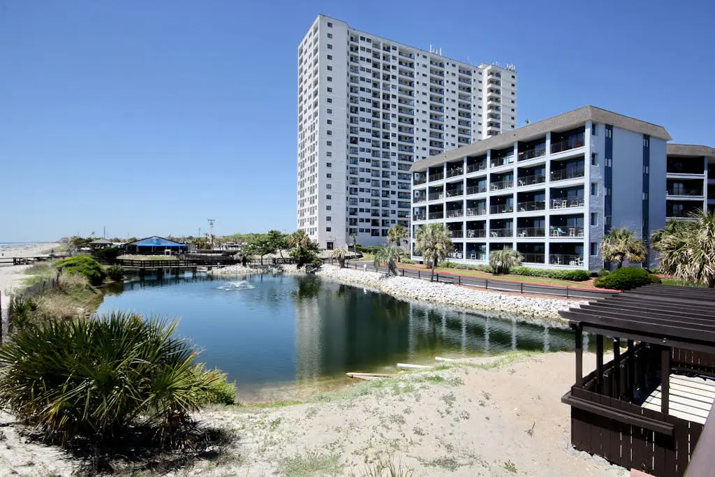 Renaissance Tower 908