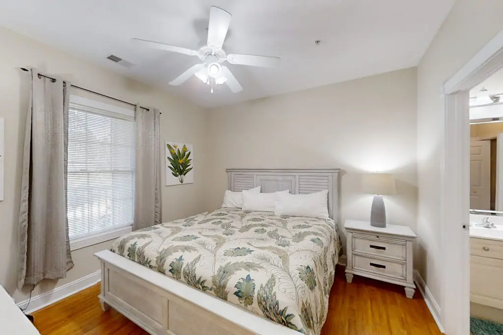 Luster Leaf 303