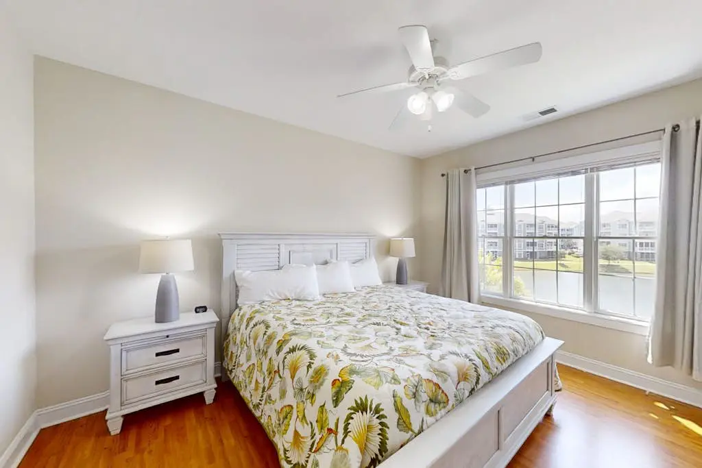 Luster Leaf 303