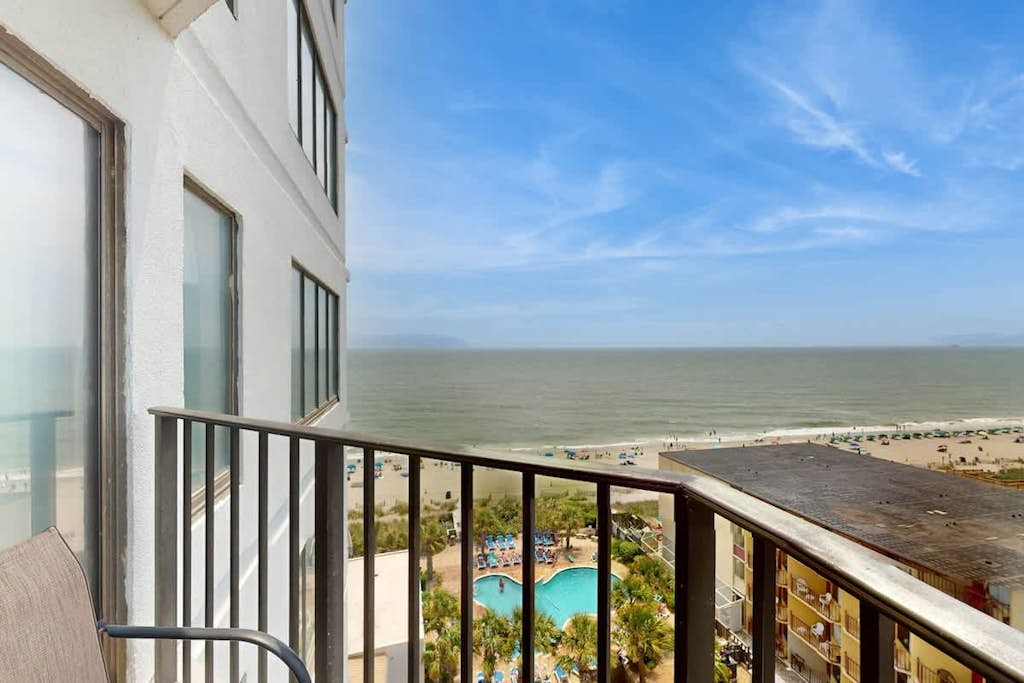 Ocean-view condo with beach access, pool, hot tubs, putting green, gym, & sauna