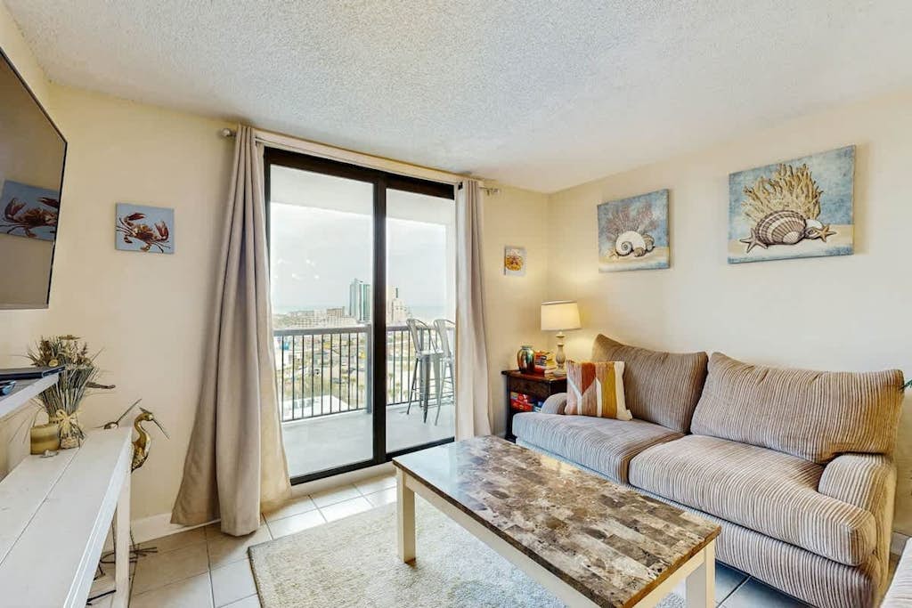 Oceanview condo with pool, private balcony, W/D - steps to beach