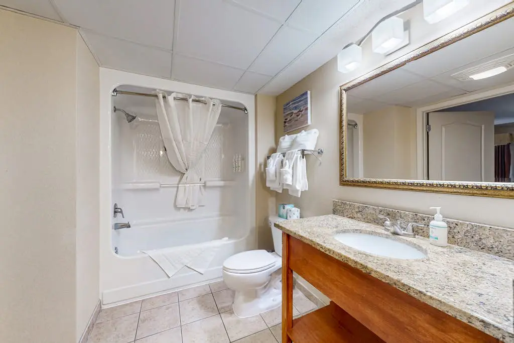 Carolinian Resort Oceanfront 1132
