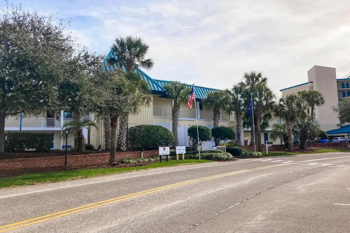 The Sand Shack - Litchfield Inn 251