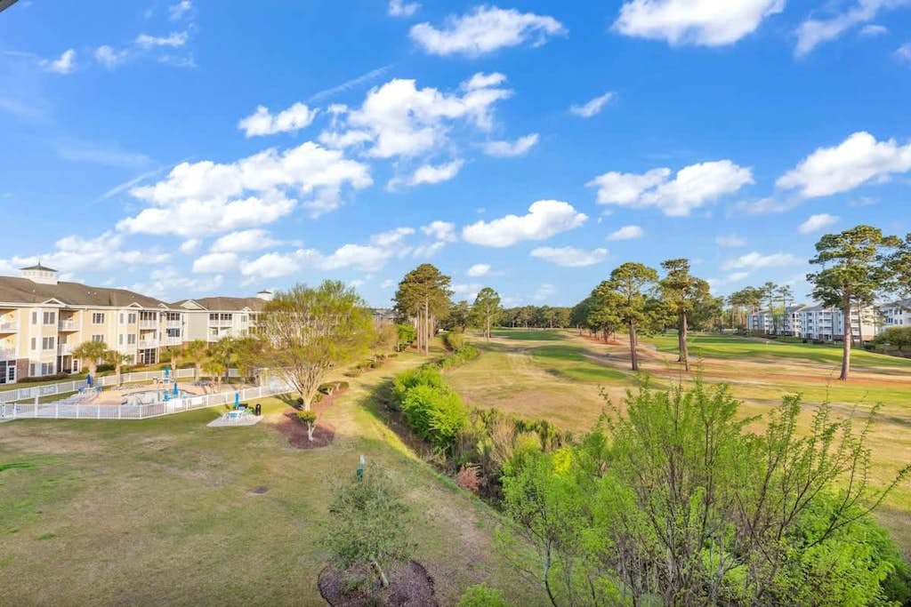 Spacious Top-Floor Golf Course Getaway w/ Pool, Near Attractions