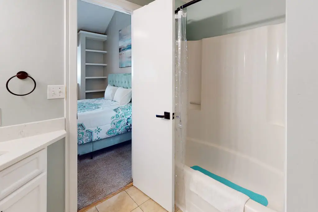 Beach Golfer's Nest