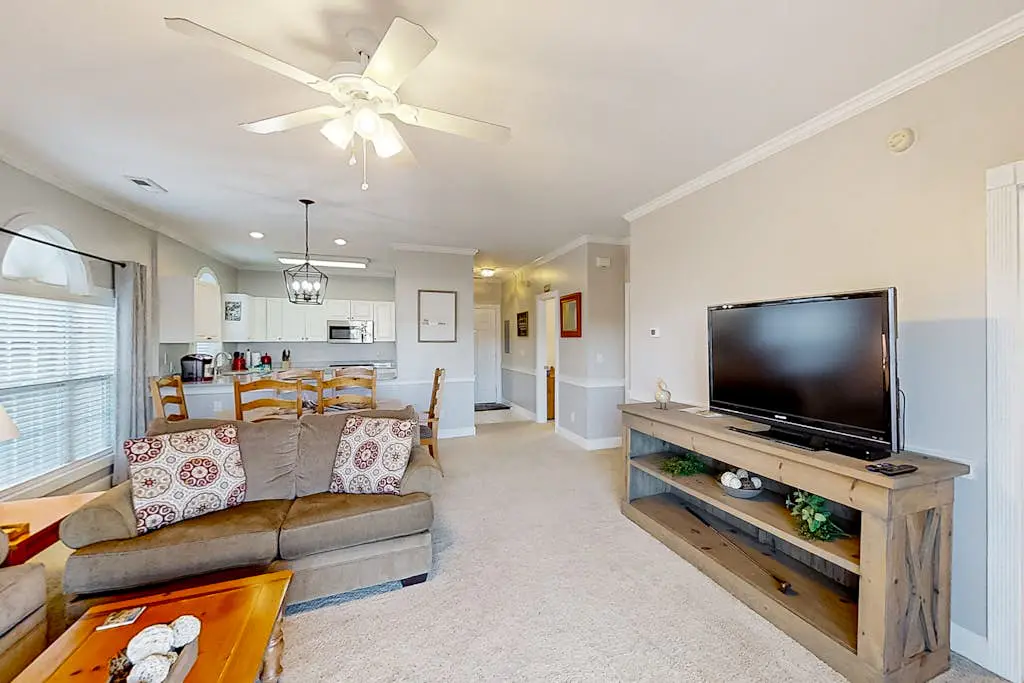 Gardens at Cypress Bay 14-204