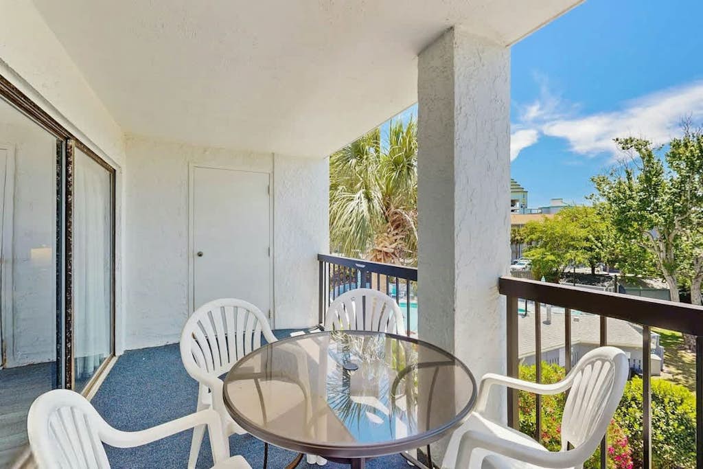 Coastal Sea Mark Getaway with Inlet Views, Alfresco Dining, Hot Tub & Pool