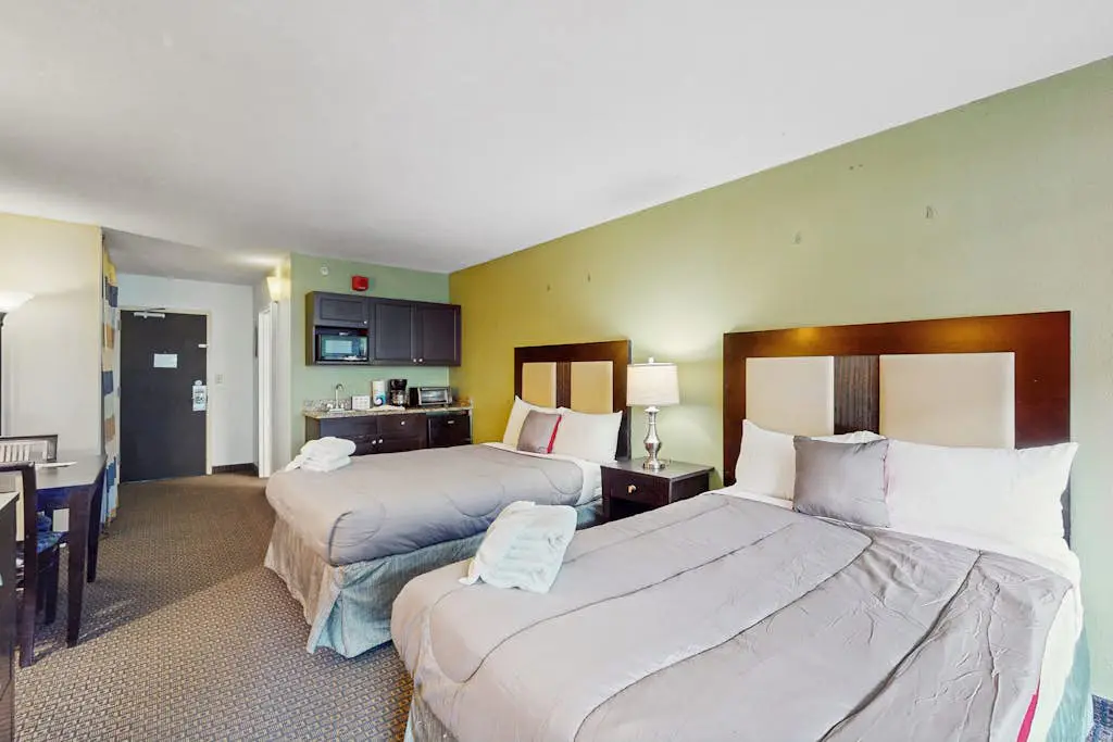 Landmark Resort 920