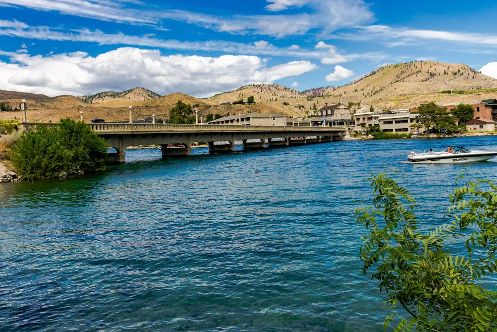 Lake Chelan Shores - Canoe Fancy #11-2