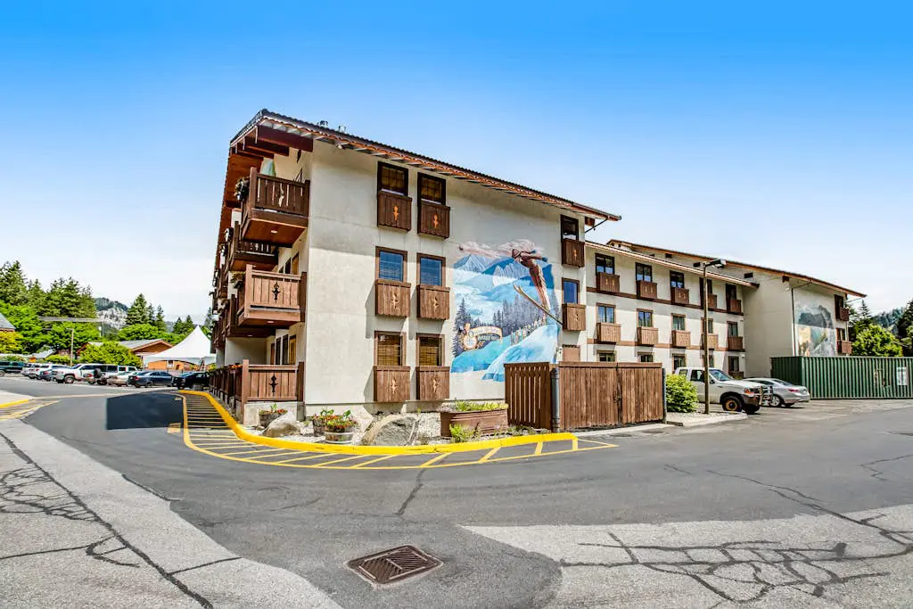 Icicle Village Resort Condo 505 & 506