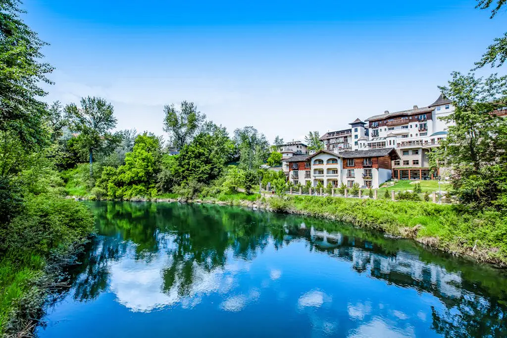 Icicle Village Resort Condo 505 & 506