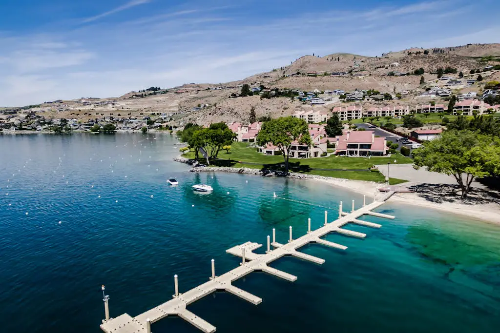 Lake Chelan Shores - Lakeside Luxury 19-5