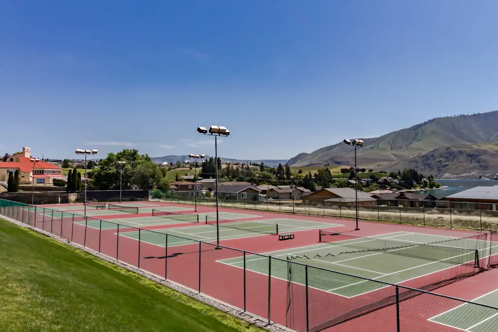 Lake Chelan Shores - Beachfront Splendor 12-5