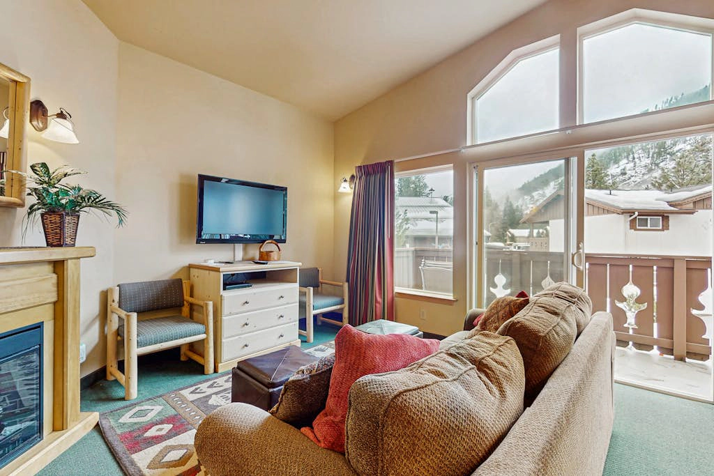 Icicle Village Resort Condos #407 & #408