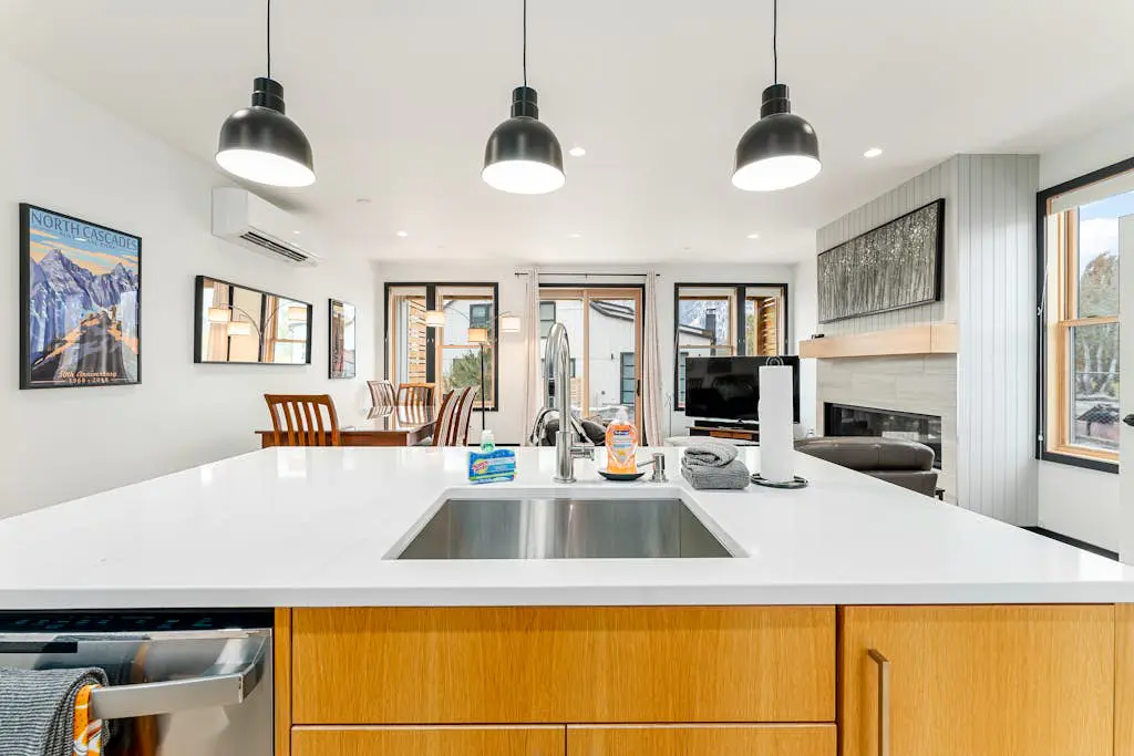 Ponderosa Court, Unit 2A