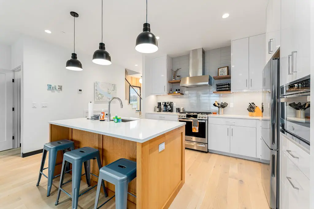 Ponderosa Court, Unit 2A