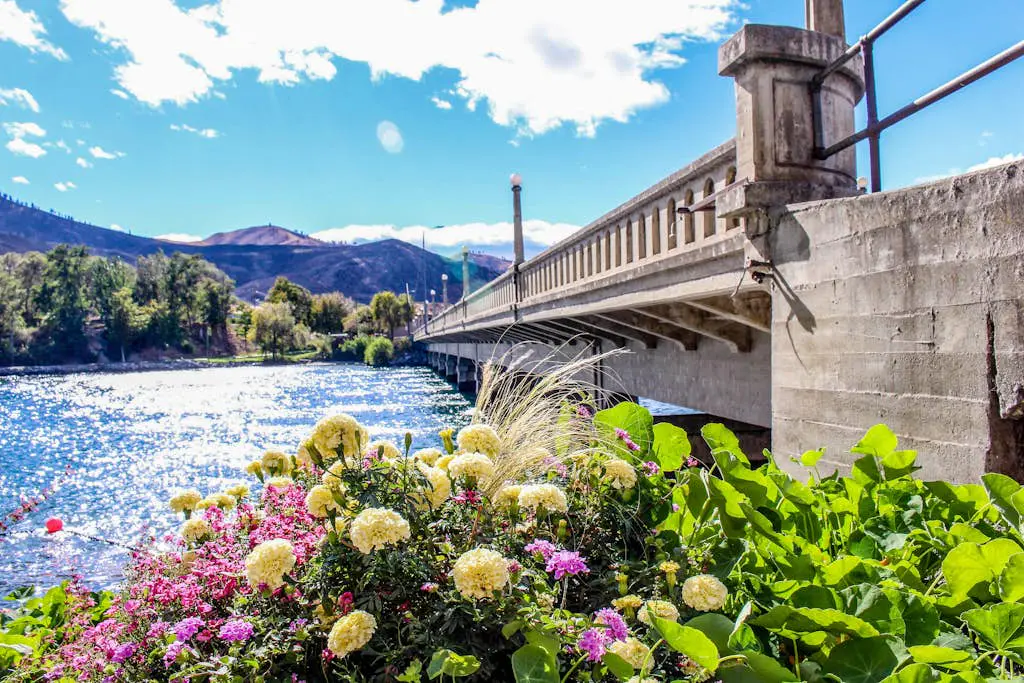 Chelan Resort Suites - Comfort by the Lake 201
