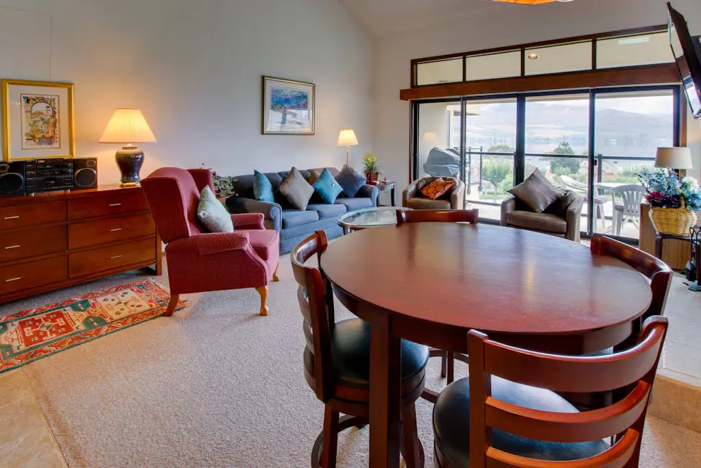 Lake Chelan Shores - Serenity by the Lake #15-9