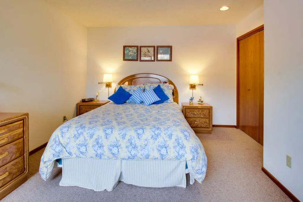 Lake Chelan Shores - Serenity by the Lake #15-9