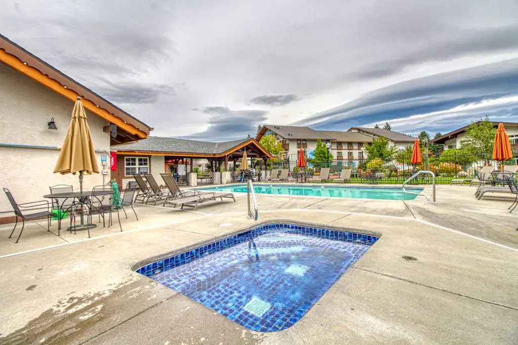 Icicle Village Resort 508 - Alpine Aurora