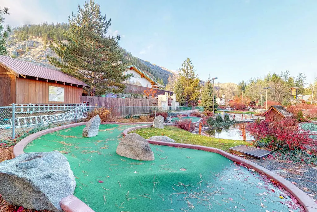 Icicle Village Resort 508 - Alpine Aurora