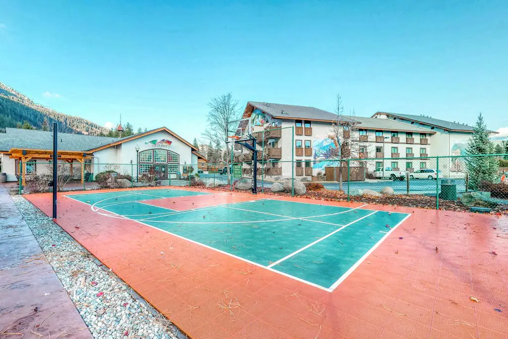 Icicle Village Resort 402 - Juniper Studio
