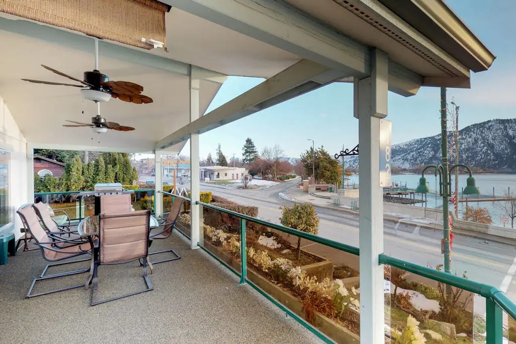Manson Lake House