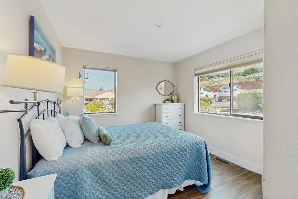 Lake Chelan Shores - Sailboat Dreams 17-2