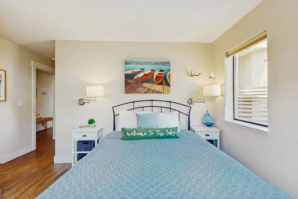 Lake Chelan Shores - Sailboat Dreams 17-2