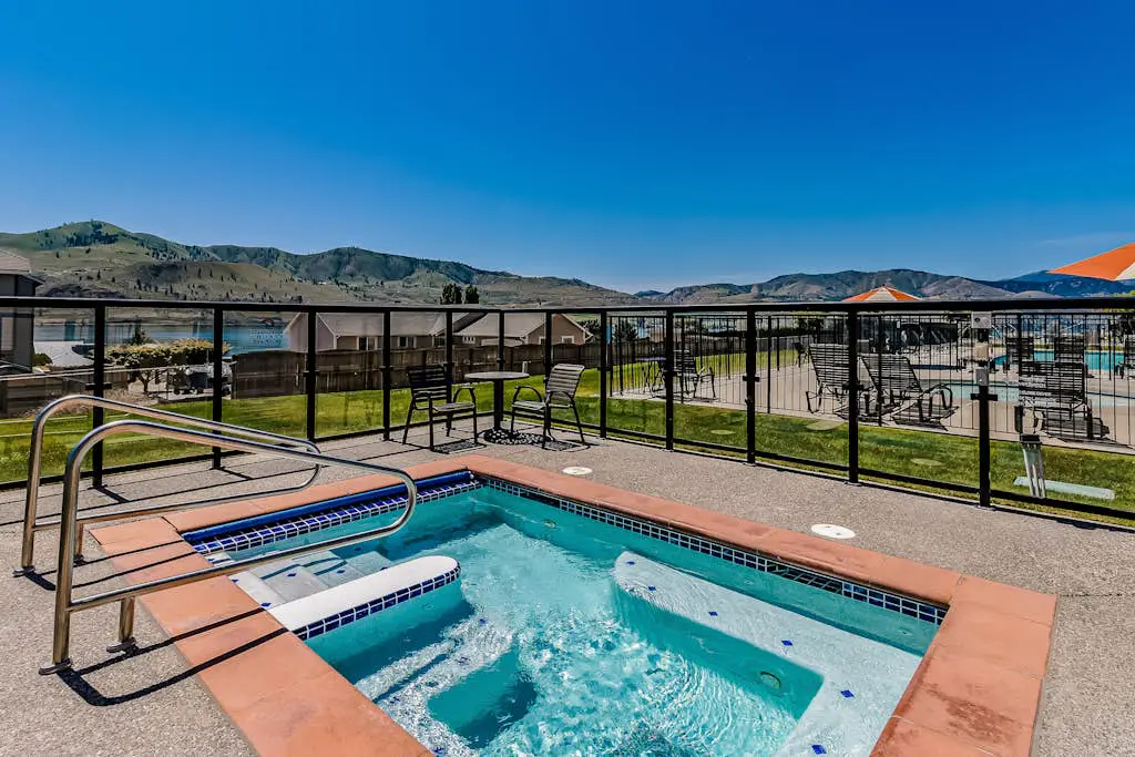 Lake Chelan Shores - Sailboat Dreams 17-2