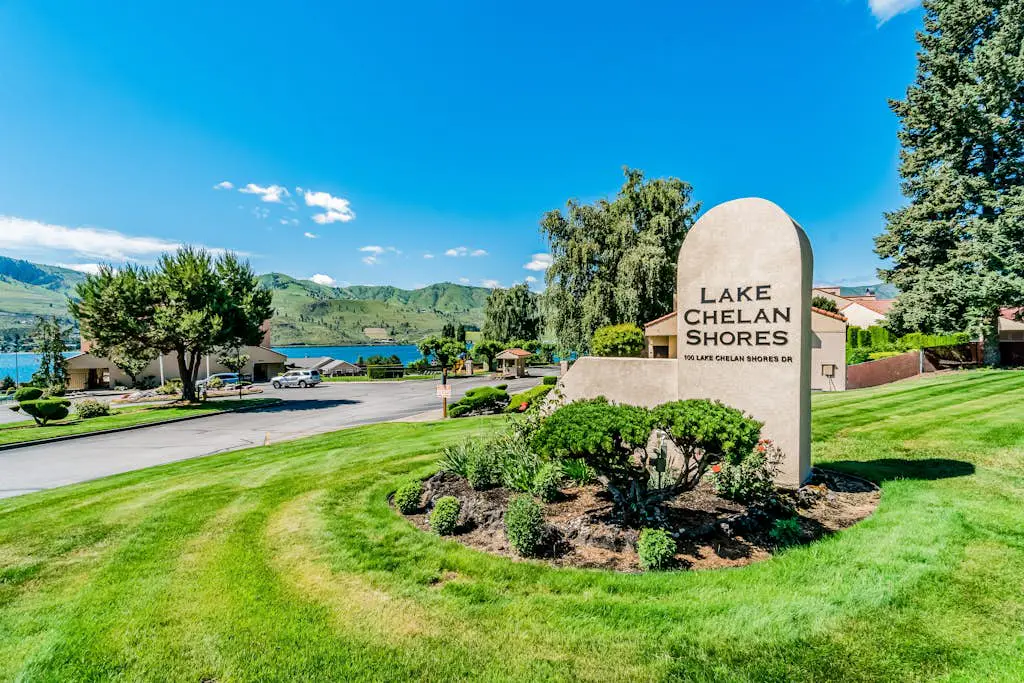 Lake Chelan Shores - Sailboat Dreams 17-2