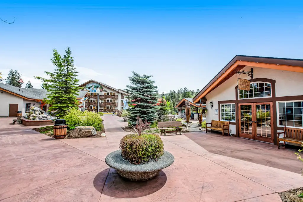 Icicle Village Resort Condo 506