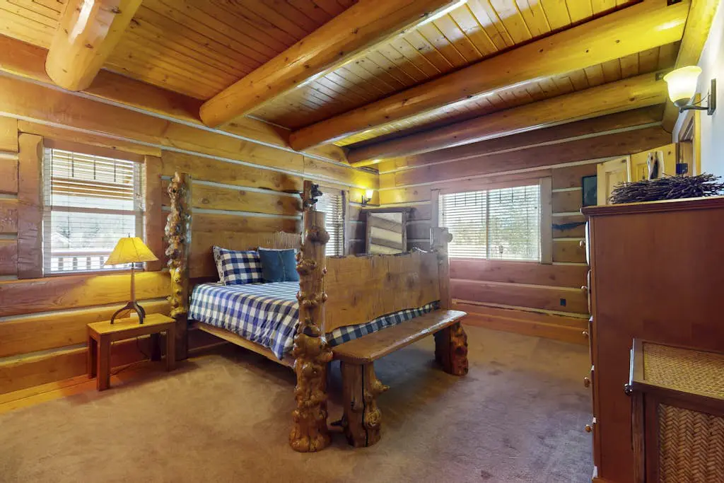 Forestside Lodge
