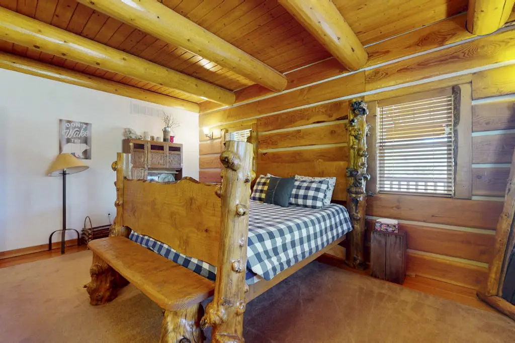 Forestside Lodge