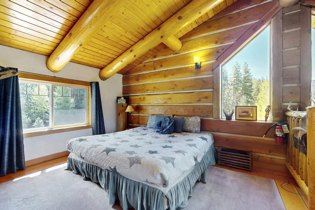 Forestside Lodge