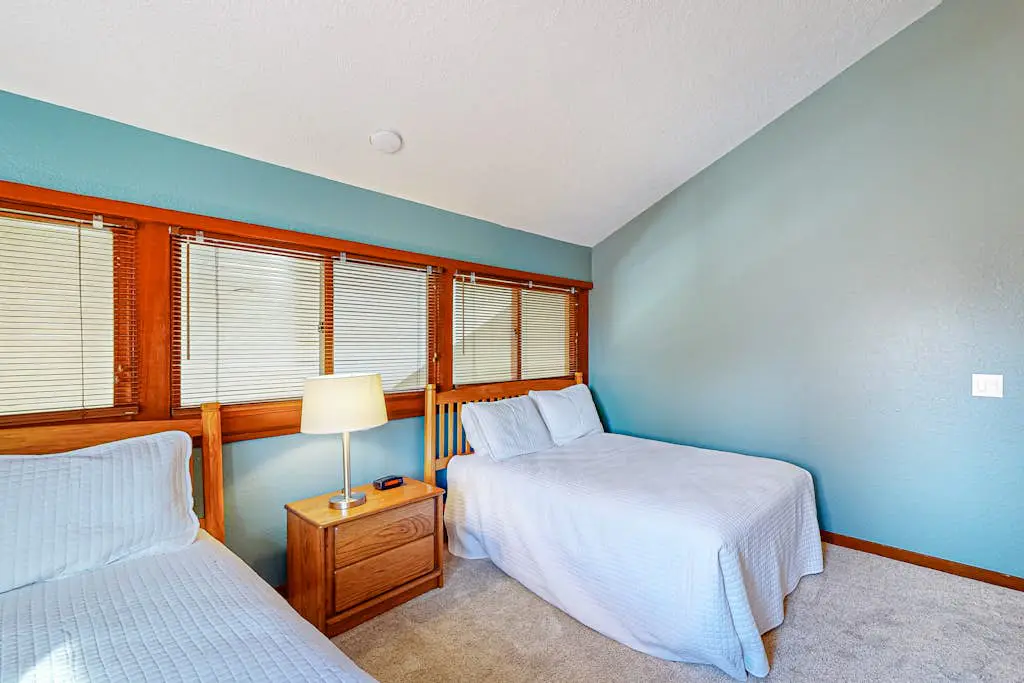 Lake Chelan Shores - Sunset Condo #13-4