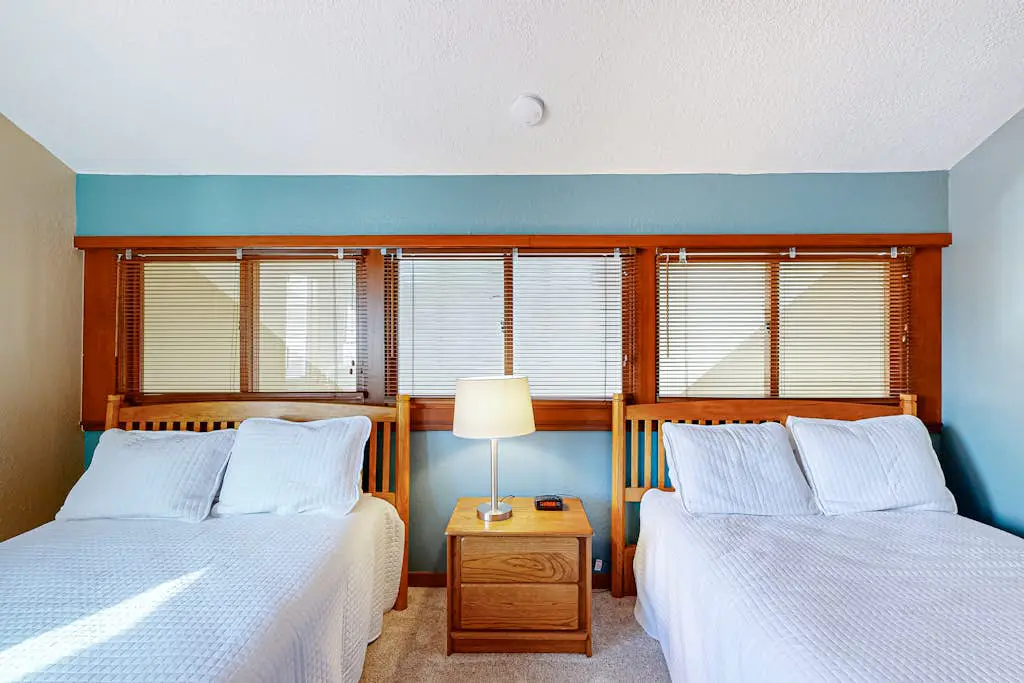 Lake Chelan Shores - Sunset Condo #13-4
