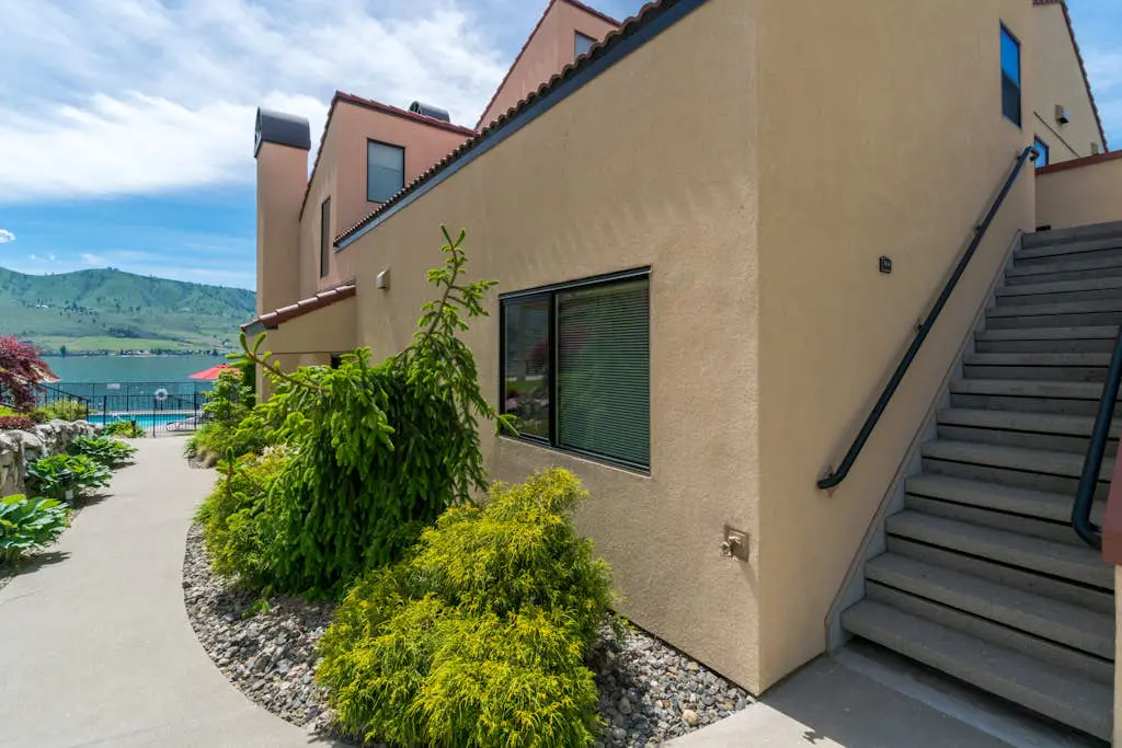 Lake Chelan Shores - Sunset Condo #13-4