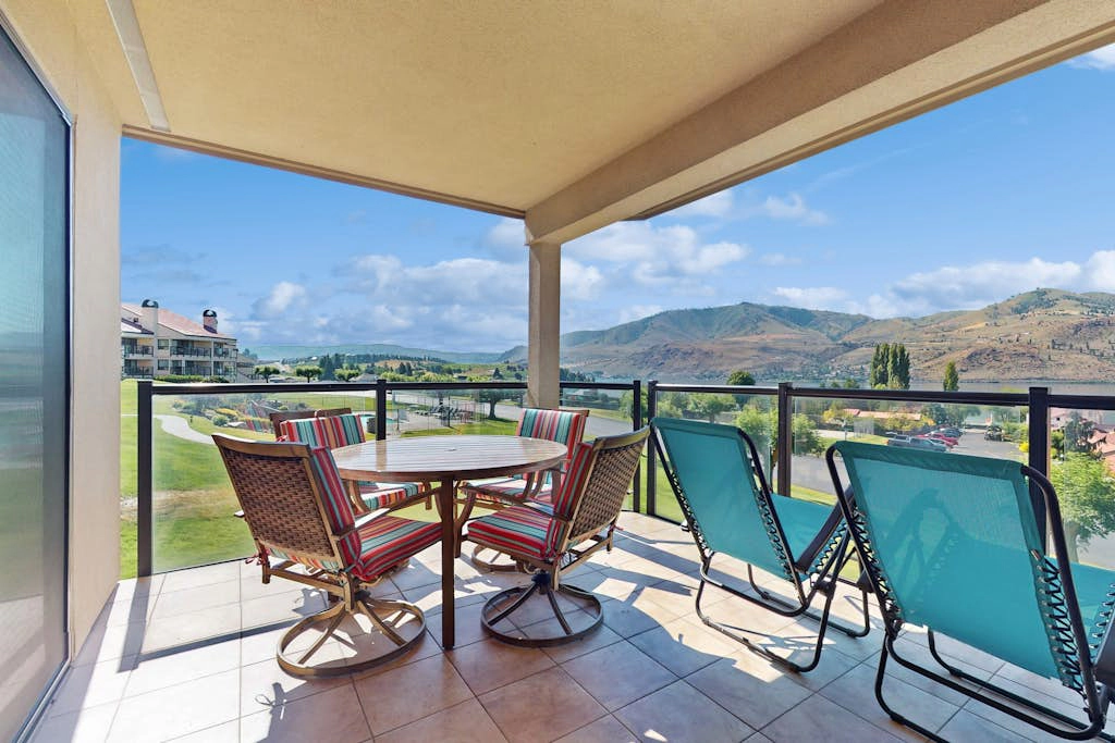 Lake Chelan Shores - To Ski or Knot #18-6